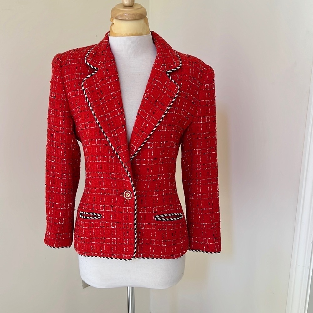 Carlisle SZ 2, red multi tweed blazer jacket.